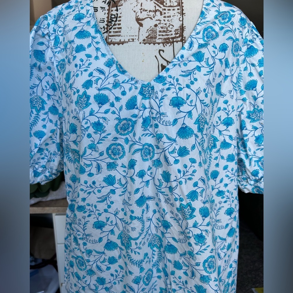 Draper James NWOT 100% Cotton Blue Floral Blouse size XL - Picture 4 of 10